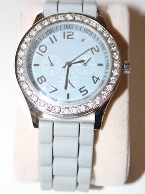 NWT Darice Rhinestone Bling Gray Women's Watch NICE!